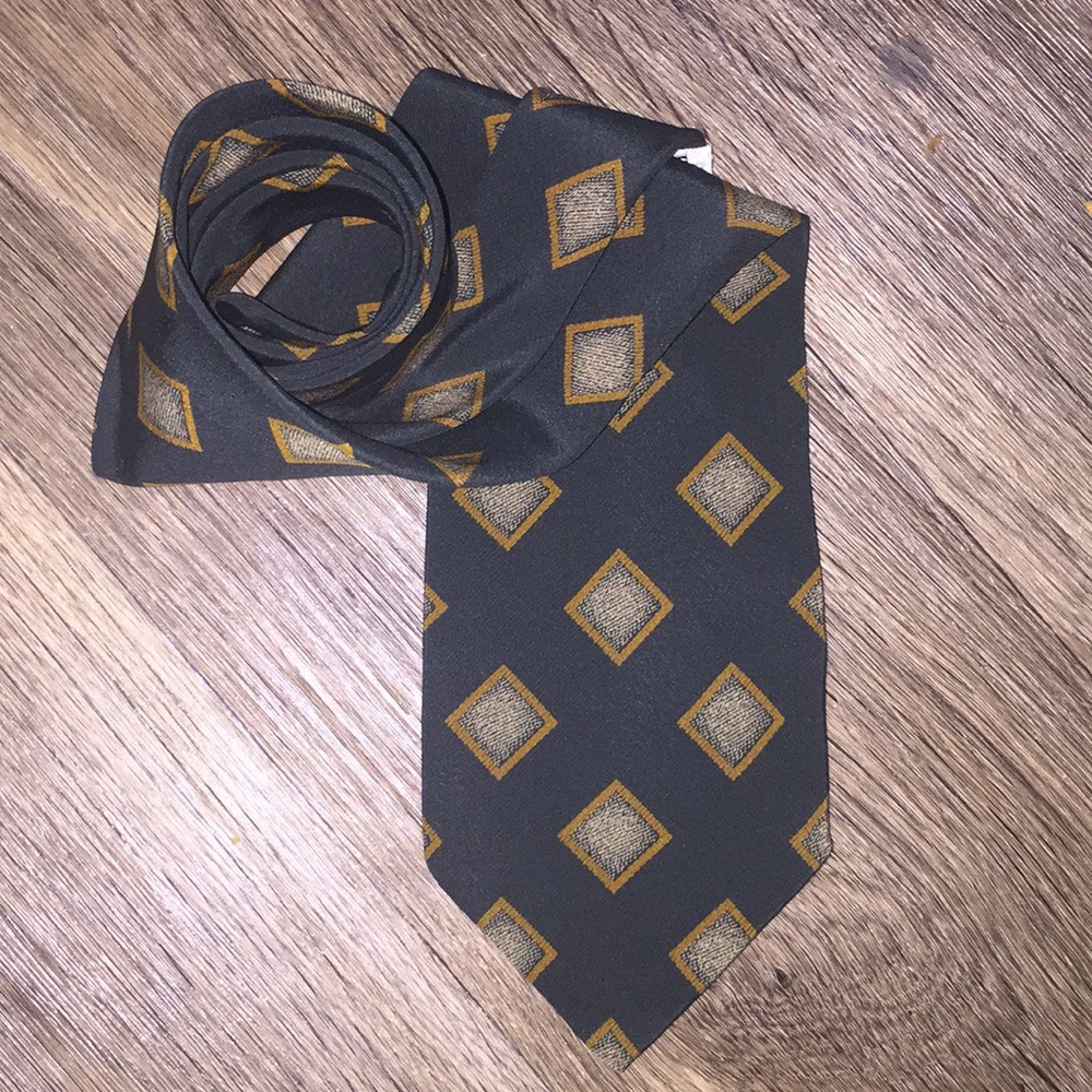 Giorgio Armani Men’s Tie - Picture 8 of 10